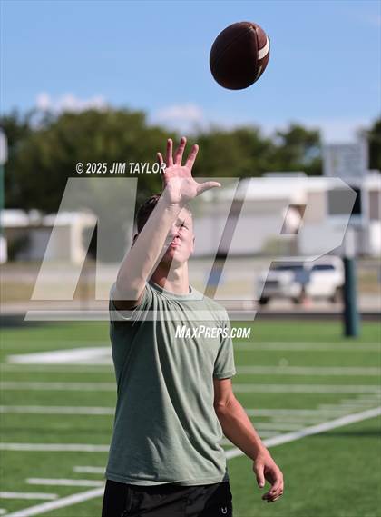 Thumbnail 1 in Hico vs Santo (scrimmage) photogallery.