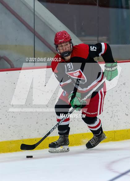 Thumbnail 3 in Frederick Gunn vs. New Hampton School (Exeter Invitational) photogallery.