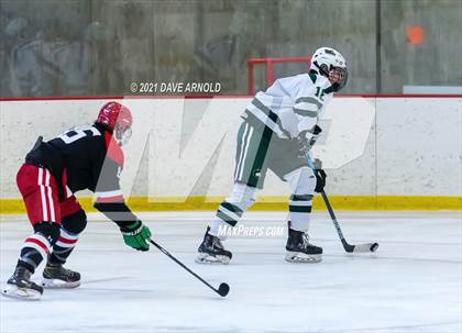 Thumbnail 1 in Frederick Gunn vs. New Hampton School (Exeter Invitational) photogallery.
