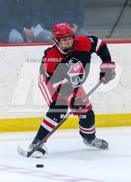 Thumbnail 3 in Frederick Gunn vs. New Hampton School (Exeter Invitational) photogallery.