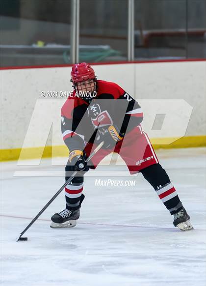 Thumbnail 3 in Frederick Gunn vs. New Hampton School (Exeter Invitational) photogallery.