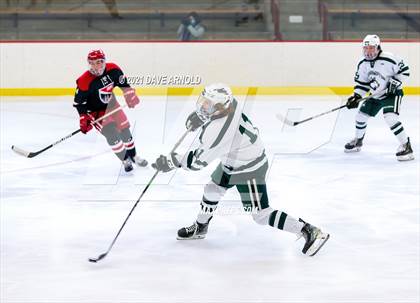 Thumbnail 2 in Frederick Gunn vs. New Hampton School (Exeter Invitational) photogallery.