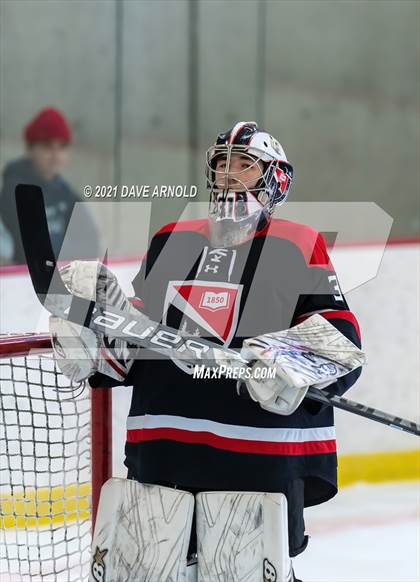 Thumbnail 2 in Frederick Gunn vs. New Hampton School (Exeter Invitational) photogallery.