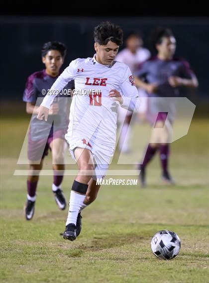 Thumbnail 1 in Marshall vs Lee photogallery.