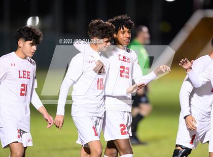 Thumbnail 2 in Marshall vs Lee photogallery.