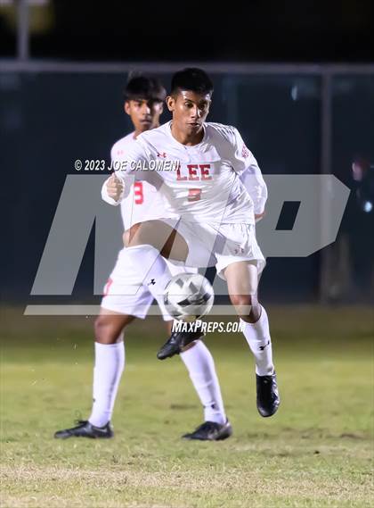 Thumbnail 3 in Marshall vs Lee photogallery.