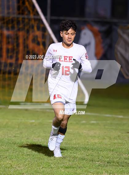 Thumbnail 2 in Marshall vs Lee photogallery.