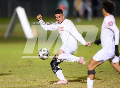 Thumbnail 3 in Marshall vs Lee photogallery.