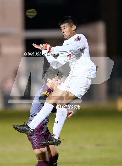 Thumbnail 2 in Marshall vs Lee photogallery.