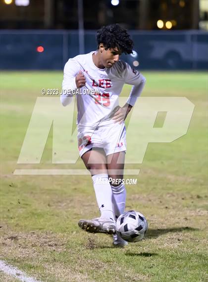 Thumbnail 2 in Marshall vs Lee photogallery.