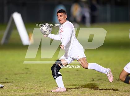 Thumbnail 2 in Marshall vs Lee photogallery.