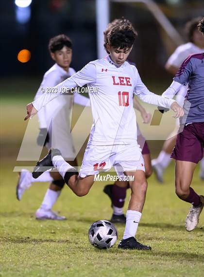 Thumbnail 2 in Marshall vs Lee photogallery.