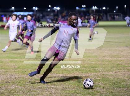 Thumbnail 2 in Marshall vs Lee photogallery.