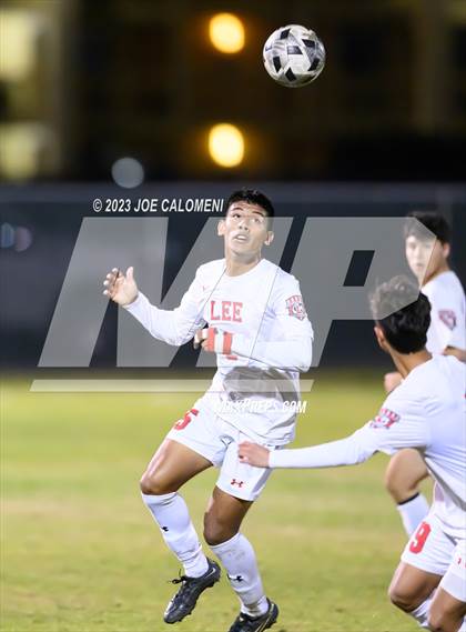 Thumbnail 2 in Marshall vs Lee photogallery.