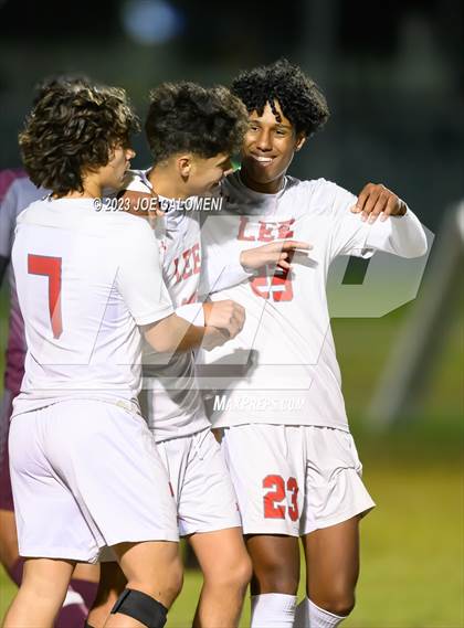 Thumbnail 2 in Marshall vs Lee photogallery.