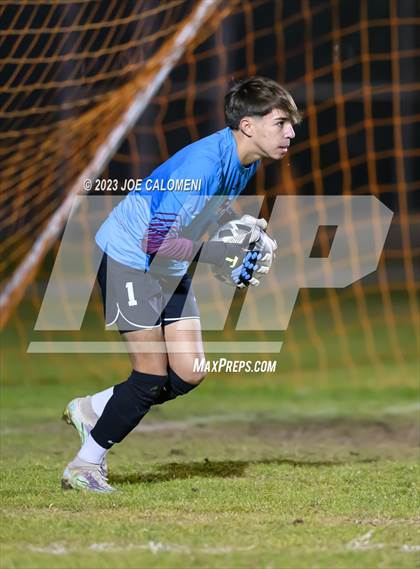 Thumbnail 3 in Marshall vs Lee photogallery.