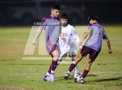 Thumbnail 1 in Marshall vs Lee photogallery.