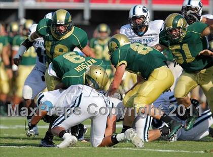 Thumbnail 1 in Spain Park vs. Grayson (Progressive Football Challenge) photogallery.