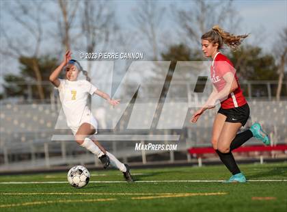 Thumbnail 3 in Osbourn Park vs. Gainesville photogallery.