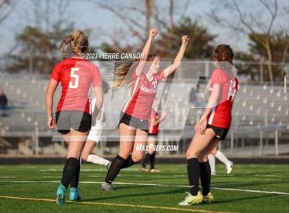Thumbnail 1 in Osbourn Park vs. Gainesville photogallery.