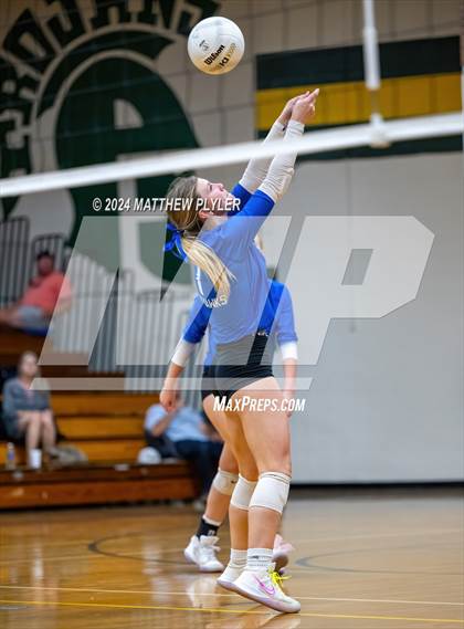 Thumbnail 3 in Triton @ Pine Forest photogallery.