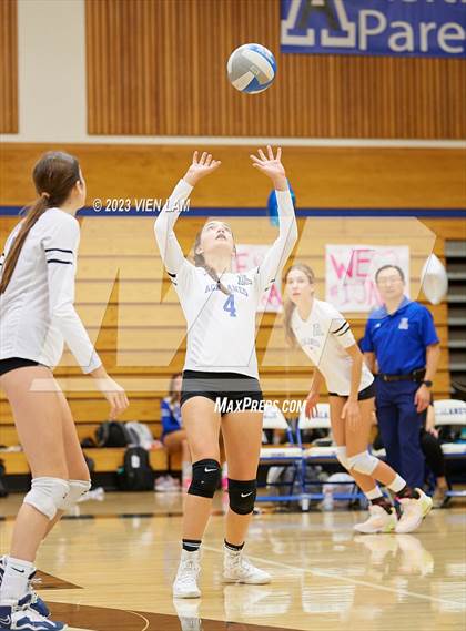 Thumbnail 1 in Miramonte @ Acalanes photogallery.