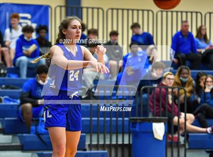 Thumbnail 3 in Lindale @ Spring Hill photogallery.