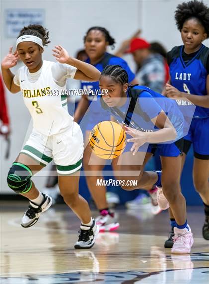 Thumbnail 2 in Fayetteville Christian vs. Pine Forest photogallery.