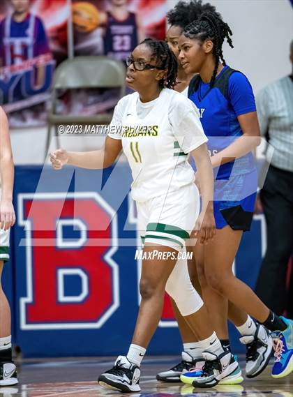 Thumbnail 2 in Fayetteville Christian vs. Pine Forest photogallery.