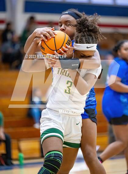 Thumbnail 2 in Fayetteville Christian vs. Pine Forest photogallery.