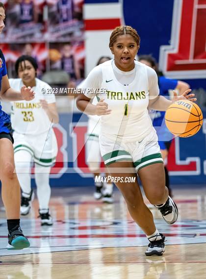 Thumbnail 2 in Fayetteville Christian vs. Pine Forest photogallery.