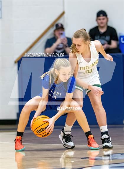 Thumbnail 3 in Fayetteville Christian vs. Pine Forest photogallery.