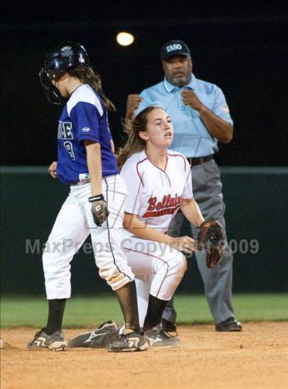 Thumbnail 3 in Humble vs Bellaire (UIL 5A Region III Playoffs) photogallery.