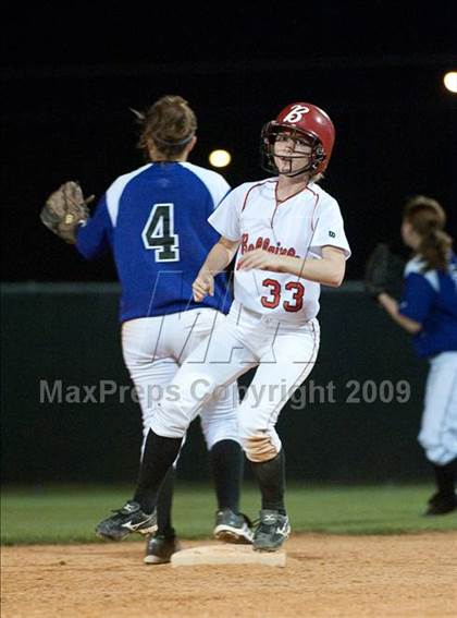 Thumbnail 2 in Humble vs Bellaire (UIL 5A Region III Playoffs) photogallery.