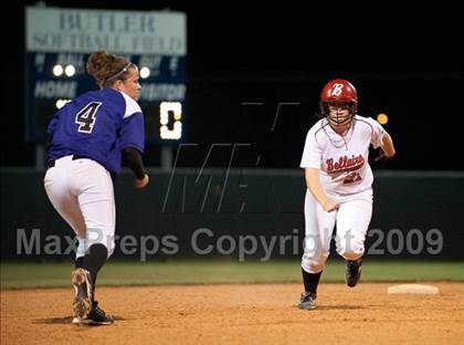 Thumbnail 1 in Humble vs Bellaire (UIL 5A Region III Playoffs) photogallery.