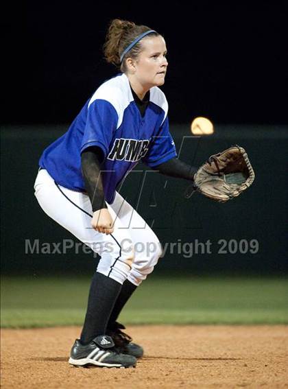 Thumbnail 2 in Humble vs Bellaire (UIL 5A Region III Playoffs) photogallery.
