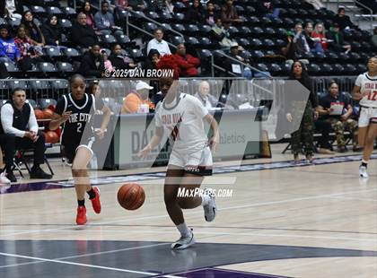 Thumbnail 3 in Duncanville @ Cedar Hill (UIL 6A D1 Regional Finals) photogallery.