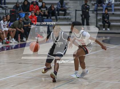 Thumbnail 2 in Duncanville @ Cedar Hill (UIL 6A D1 Regional Finals) photogallery.