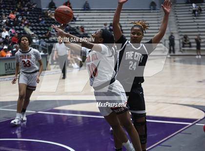 Thumbnail 1 in Duncanville @ Cedar Hill (UIL 6A D1 Regional Finals) photogallery.