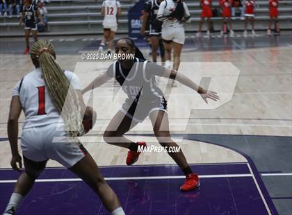 Thumbnail 2 in Duncanville @ Cedar Hill (UIL 6A D1 Regional Finals) photogallery.