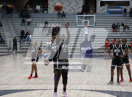 Thumbnail 3 in Duncanville @ Cedar Hill (UIL 6A D1 Regional Finals) photogallery.