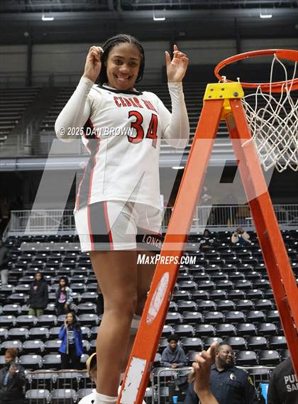 Thumbnail 1 in Duncanville @ Cedar Hill (UIL 6A D1 Regional Finals) photogallery.