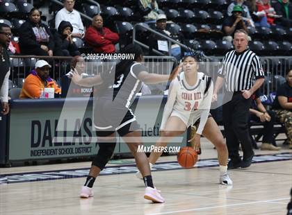 Thumbnail 2 in Duncanville @ Cedar Hill (UIL 6A D1 Regional Finals) photogallery.