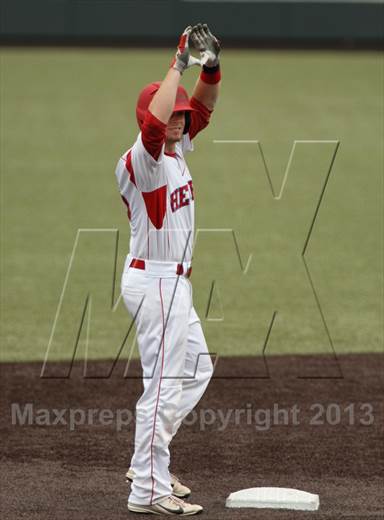null - Photo 01