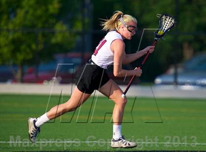 Thumbnail 3 in Manhasset vs Garden City (Section 8 Class B Final) photogallery.