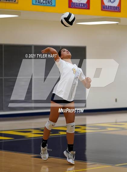 Thumbnail 1 in JV: Decatur Central @ Mooresville photogallery.