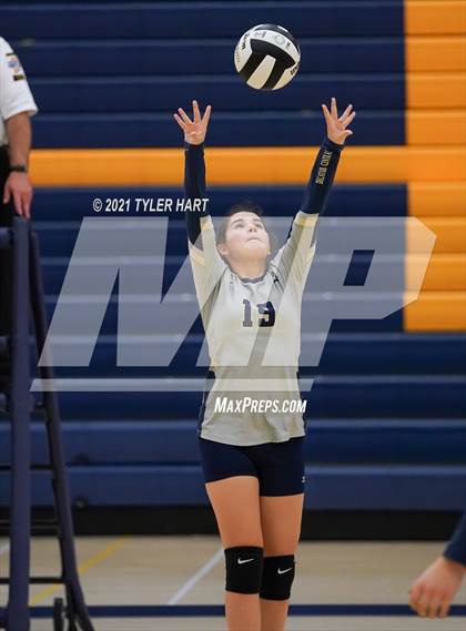 Thumbnail 1 in JV: Decatur Central @ Mooresville photogallery.