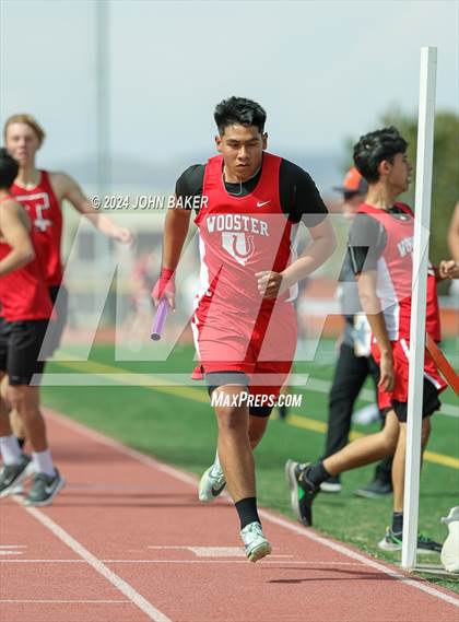 Thumbnail 2 in Fernley Invitational (4X800M Relay) photogallery.