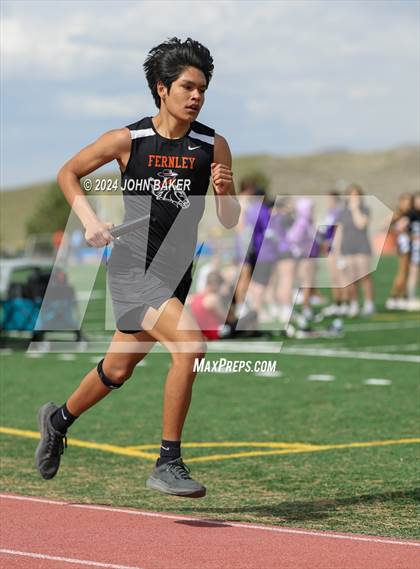 Thumbnail 1 in Fernley Invitational (4X800M Relay) photogallery.