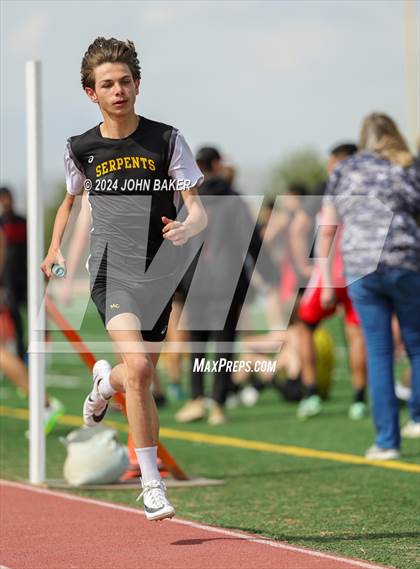 Thumbnail 2 in Fernley Invitational (4X800M Relay) photogallery.